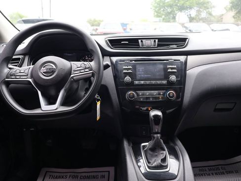 Used 2017 Nissan Rogue Sport S w/ S Appearance Package image 31