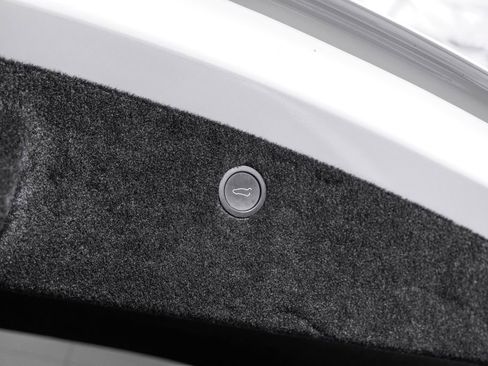 Used 2023 Tesla Model X AWD/4WD image 60