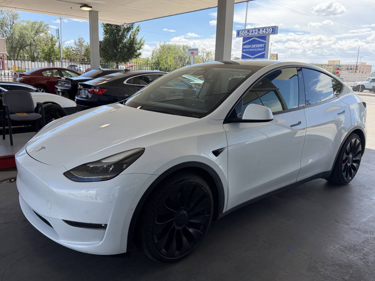Used 2022 Tesla Model Y Performance AWD/4WD image 4