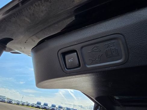 Used 2021 Ford Expedition Max XLT AWD/4WD image 12