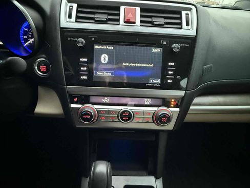 Used 2016 Subaru Outback 2.5i Limited image 29