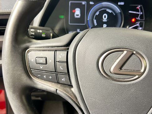 Used 2023 Lexus UX 250h FWD w/ Accessory Package (Z2) image 18