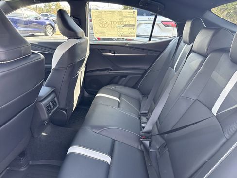 New 2025 Toyota Camry SE w/ Convenience Package FWD image 23