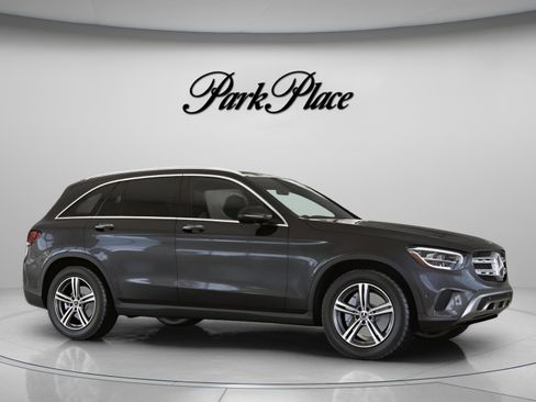 Certified 2021 Mercedes-Benz GLC 300 image 30