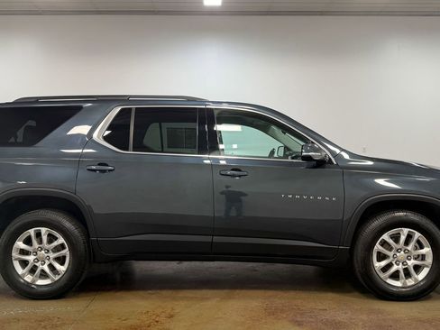 Used 2019 Chevrolet Traverse LT image 32