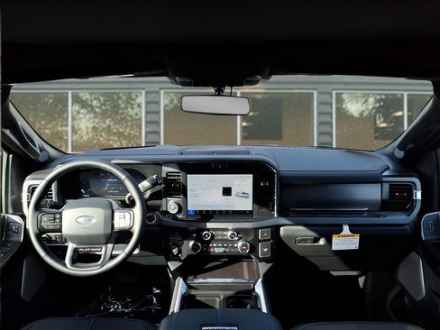 New 2026 Ford F250 Platinum w/ FX4 Off-Road Package image 9