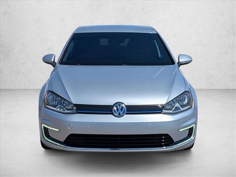 Used 2015 Volkswagen e-Golf Limited Edition FWD image 2