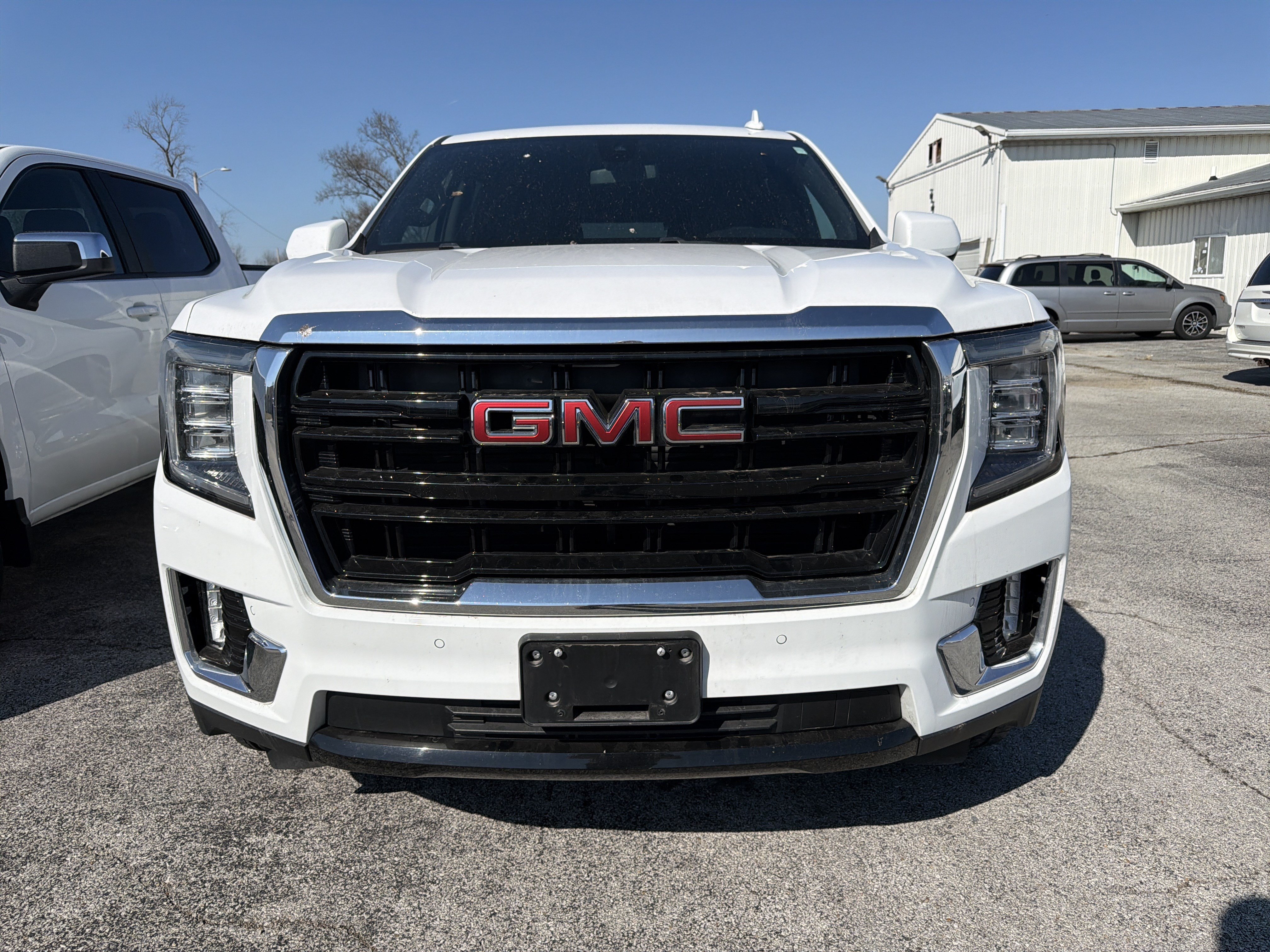 Used 2021 GMC Yukon SLE AWD/4WD image 2