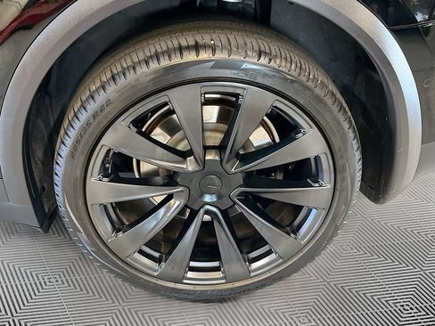 Used 2022 Tesla Model X AWD/4WD image 30