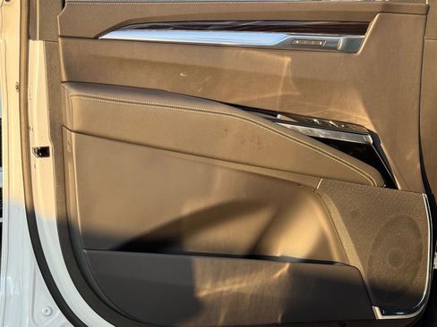 New 2026 Cadillac Escalade ESV Sport w/ LPO, ONYX Package image 16