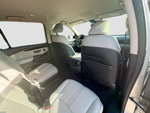 Certified 2023 Honda Pilot EX-L image 30