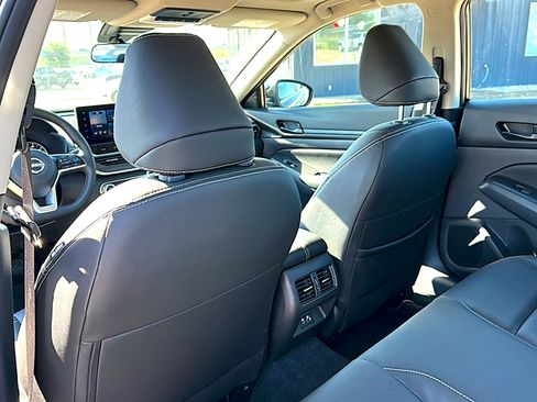 New 2026 Nissan Altima 2.5 SV w/ SV Premium Package FWD image 15