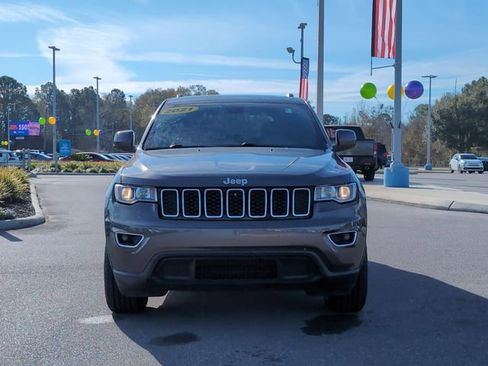 Used 2021 Jeep Grand Cherokee Laredo X image 9
