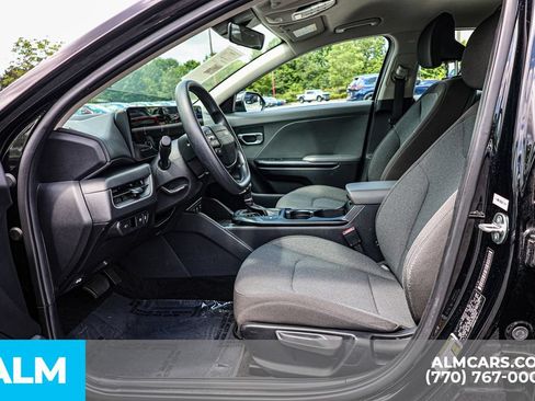 Used 2025 Kia K4 FWD image 18