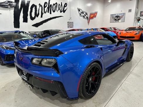 Used 2019 Chevrolet Corvette Z06 image 8