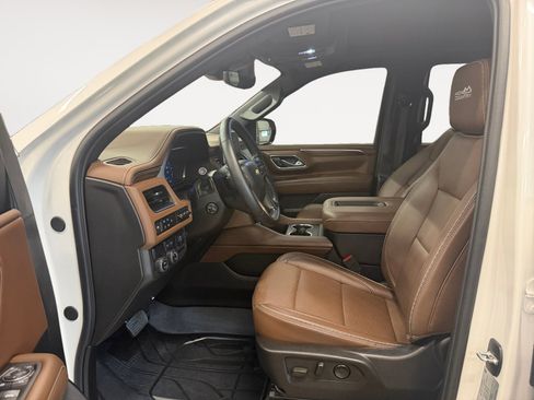 Used 2024 Chevrolet Tahoe High Country RWD image 25