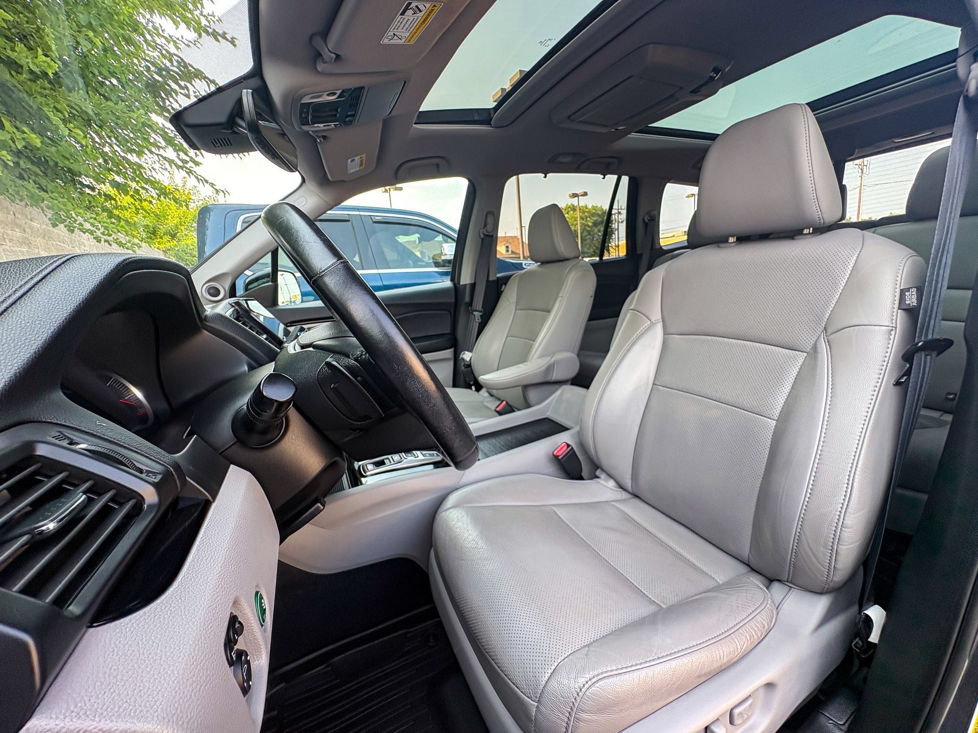 Used 2020 Honda Pilot Elite image 24