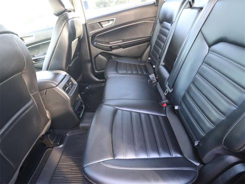 Certified 2022 Ford Edge SEL w/ Convenience Package image 8