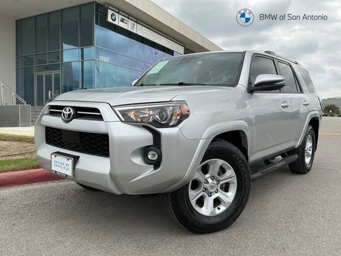 Used 2022 Toyota 4Runner SR5 Premium w/ Moonroof Package RWD image 1