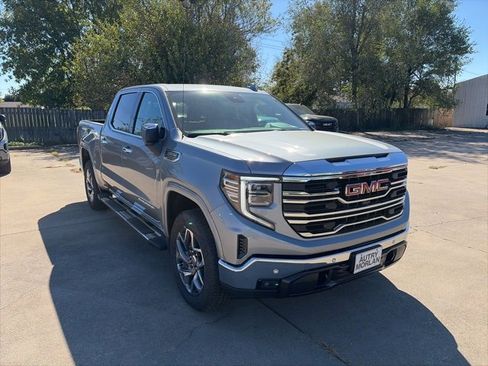 New 2026 GMC Sierra 1500 SLT w/ SLT Premium Plus Package image 8