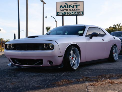 Used 2020 Dodge Challenger R/T w/ Blacktop Package image 4