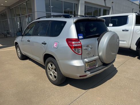 Used 2009 Toyota RAV4 2WD w/ 3rd Row image 4