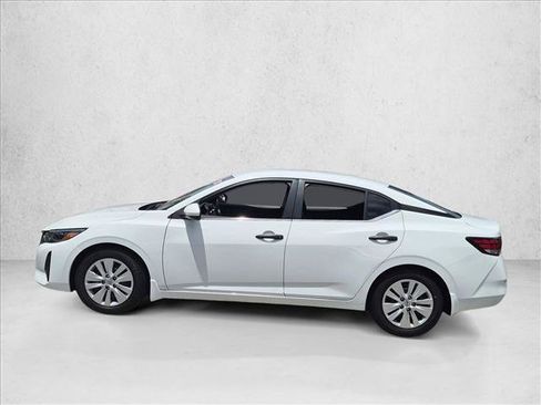 Certified 2025 Nissan Sentra S FWD image 9