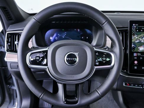 Used 2026 Volvo XC90 B6 Plus w/ Protection Package Premier AWD/4WD image 9