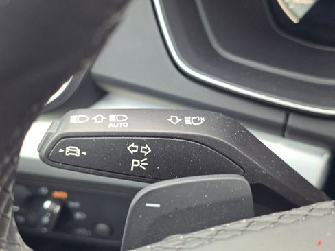 Used 2025 Audi Q5 2.0T Premium image 38