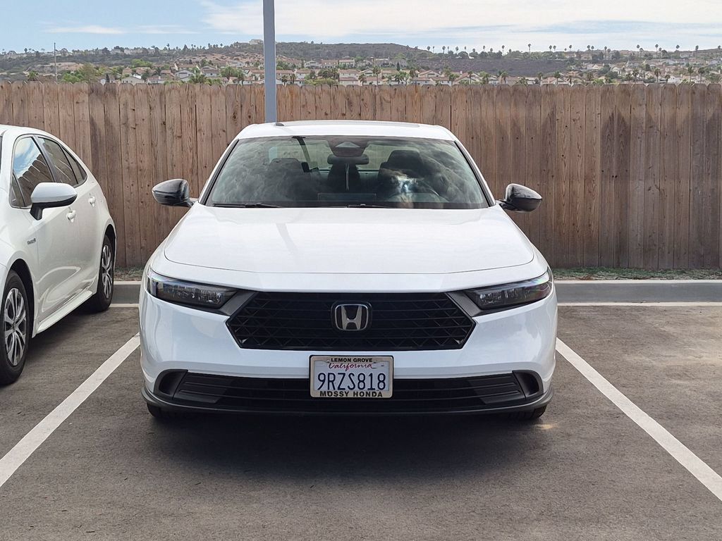 Used 2024 Honda Accord Sport image 3