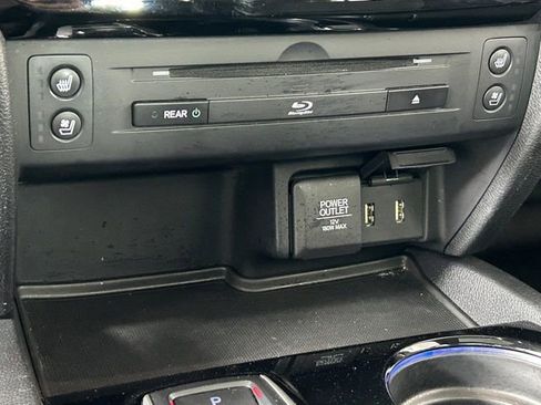 Used 2016 Honda Pilot Elite image 34