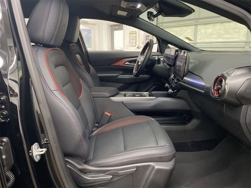 Used 2024 Chevrolet Equinox EV RS image 19