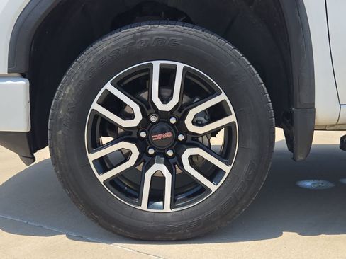 Used 2020 GMC Sierra 1500 AT4 w/ AT4 Premium Package AWD/4WD image 13