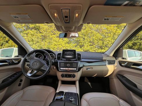 Used 2017 Mercedes-Benz GLS 450 4MATIC image 30