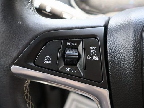 Used 2022 Buick Encore Preferred w/ Safety Package AWD/4WD image 30