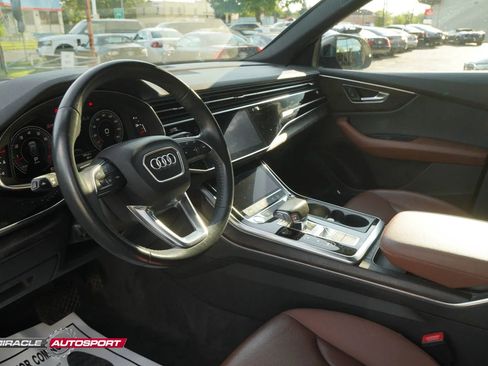 Used 2019 Audi Q8 Premium Plus w/ Premium Plus image 21
