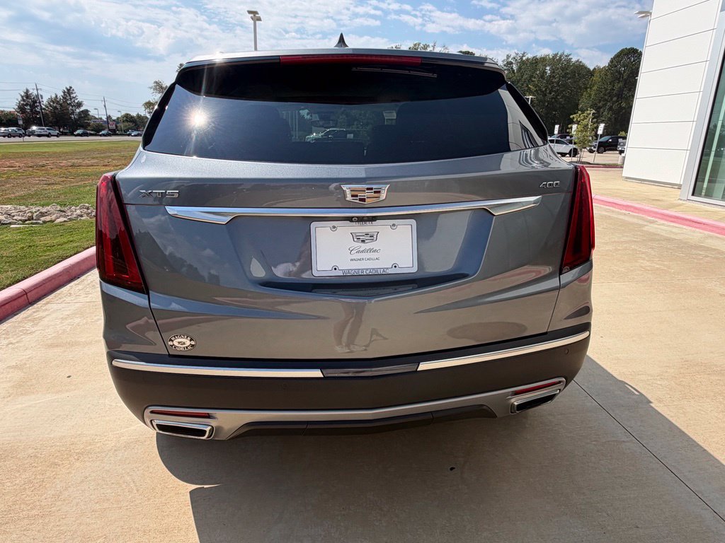 Used 2021 Cadillac XT5 Premium Luxury FWD image 4