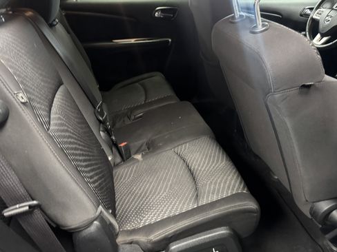 Used 2013 Dodge Journey SXT w/ Flexible Seating Group image 13