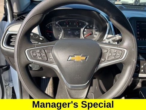 Used 2023 Chevrolet Equinox LT FWD image 15