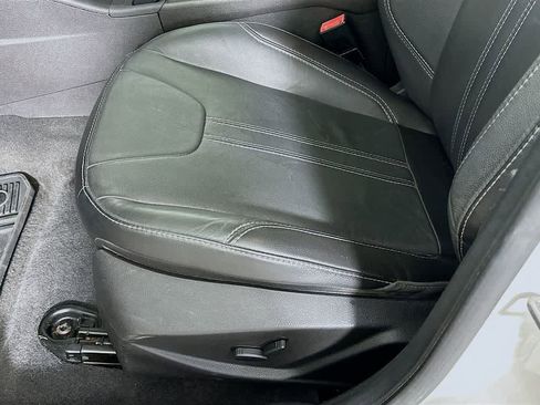 Used 2013 Ford Focus Titanium image 27