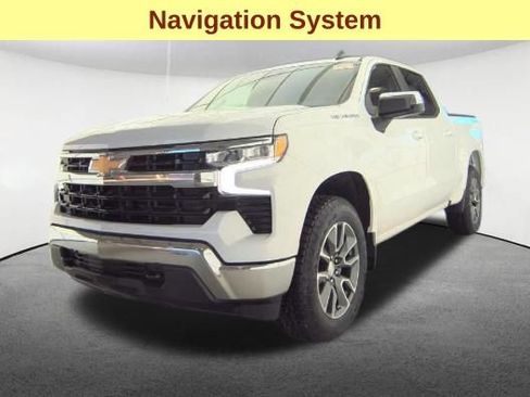 Used 2024 Chevrolet Silverado 1500 LT AWD/4WD image 4