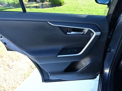 Used 2024 Toyota RAV4 Limited image 36