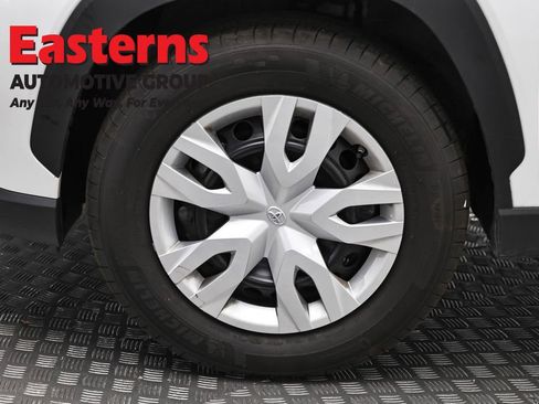 Used 2024 Toyota Corolla Cross L AWD/4WD image 31