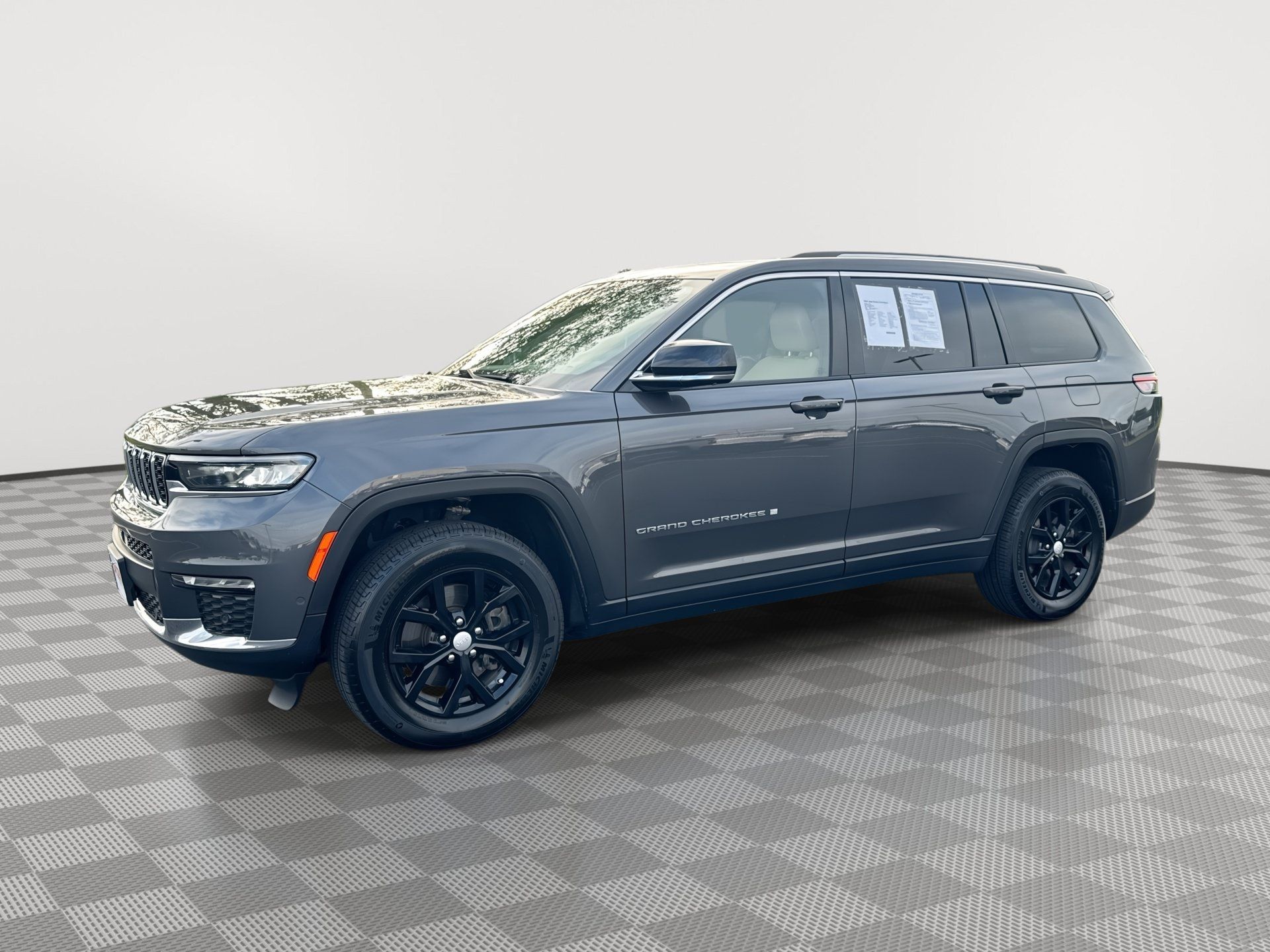 Used 2024 Jeep Grand Cherokee L Limited w/ Luxury Tech Group II AWD/4WD image 1