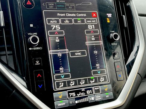 Used 2023 Subaru Ascent Limited image 13