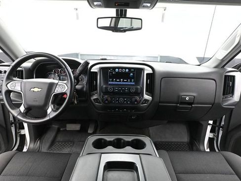 Used 2018 Chevrolet Silverado 1500 LT w/ All Star Edition image 28