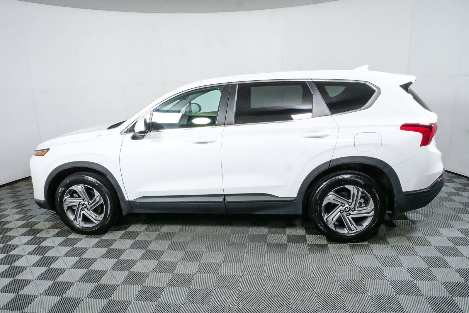 Used 2023 Hyundai Santa Fe SE FWD image 28