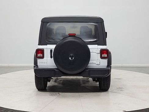 Used 2021 Jeep Wrangler Sport AWD/4WD image 6