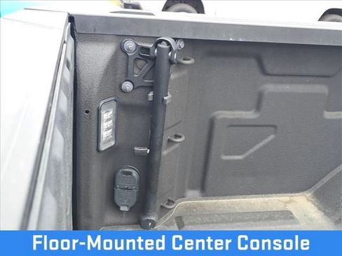 Used 2024 GMC Sierra 3500 Denali Ultimate AWD/4WD image 31