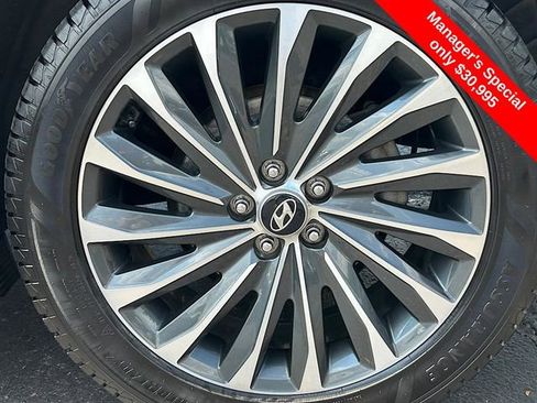 Used 2023 Hyundai Palisade Calligraphy image 25